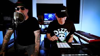 DJ Hoppa - Beats In The Guest Room Ep. 7 feat. Awol One (Live beat making and rapping)
