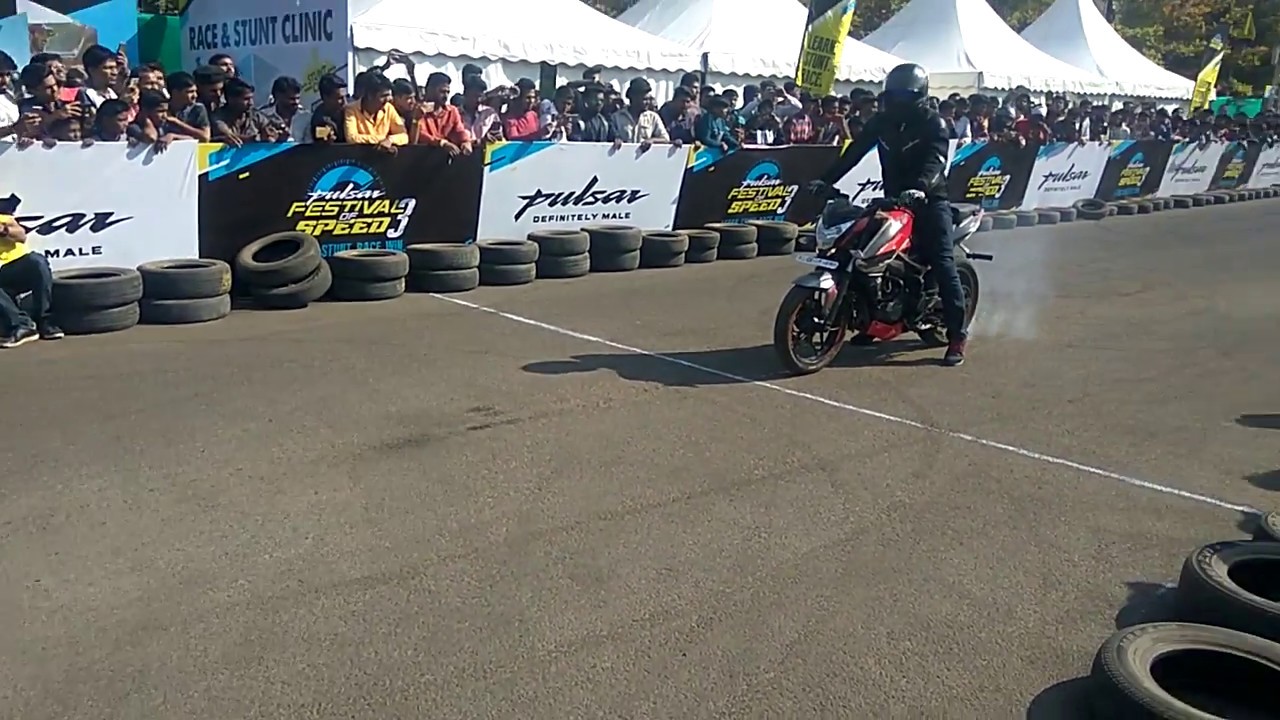GhostRyderz||BAJAJPulsar200NS bikestunts|| PulsarfestivalofspeedPune||DauntlessGRz||DamboyGRz||FOS||