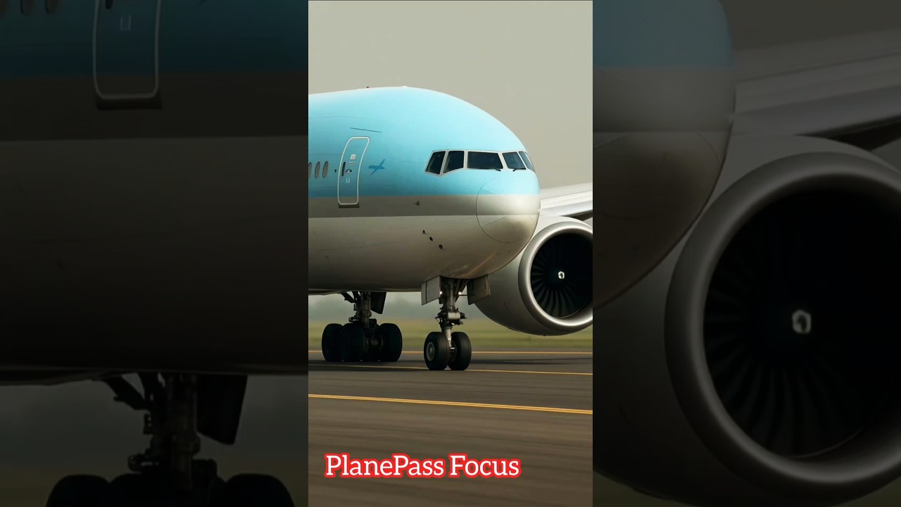 “Blue Beauty on the Move – Watch This Jet Taxi! 🔥🛬”