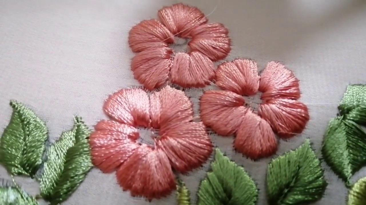 للمبتدءات رشمة خدمت الورقات باكتر من شكل ختاري السهلة وخدمي وترزقي حتى تتمكني طرز مريم الرميلي 🌺🌺