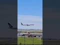 Cathay Pacific 777-367(ER) Landing on runway 31R
