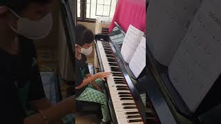 HỌC ĐÀN PIANO - NHỮNG NỐT NHẠC ĐẦU TIÊN CỦA CON