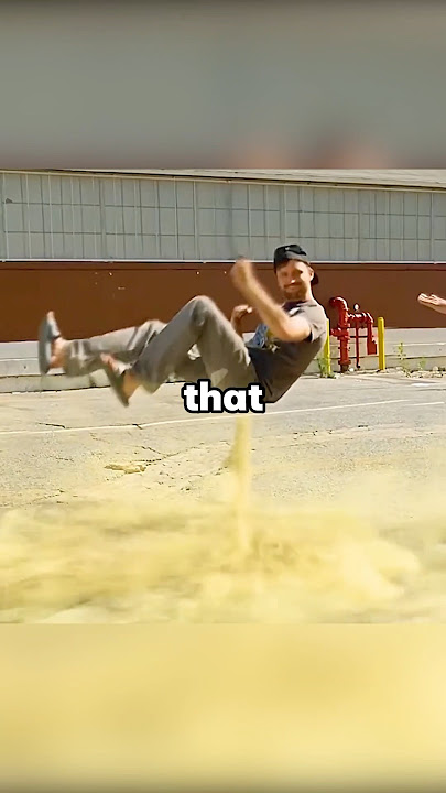 Have you ever seen a super fart who can fly by farting constantly?#movie #shorts
