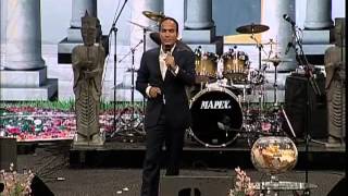 Hasan Reyvandi  Concert 2013 | حسن ریوندی  خنده دارترین و باحال ترین کلیپ طنز 92