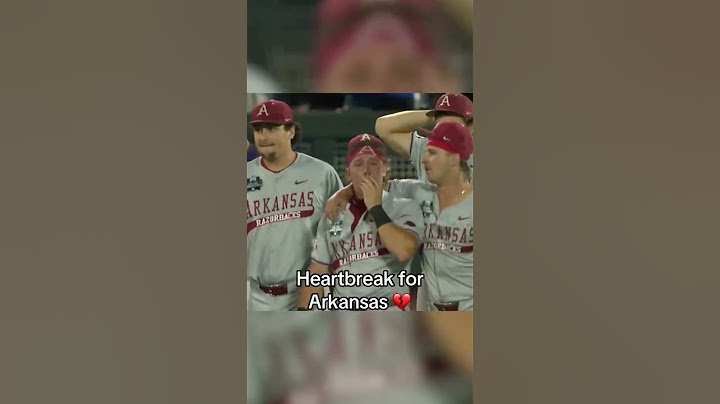 Arkansas players consoled each other after the loss to LSU 💜