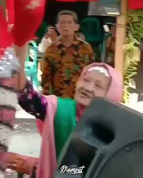 STORY WA Kakek Dan Nenek Pesta Miras Di Acara Pernikahan 😂