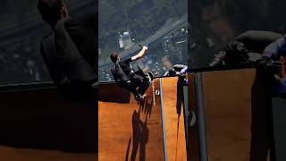 Skateboarding above the planet, life is fun ❤ @jayalvarrez 🏂 #extremesports #hotairballoon