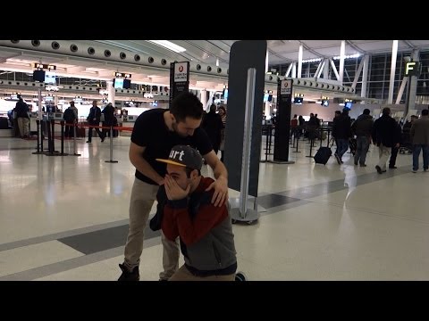 დედამ მიგვატოვა!