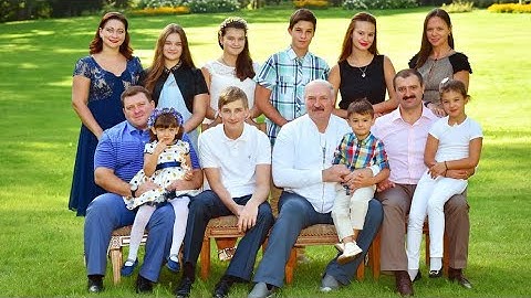 Лукашенко с семьёй! Впервые показали его редкие фото // Новый сайт Президента Беларуси