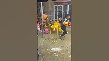 Lễ hội té nước ở Lai Châu 😂 #giaothong #csgt #haihuoc #vuive #vuinhon #clipvui #giaitri #chuyenla