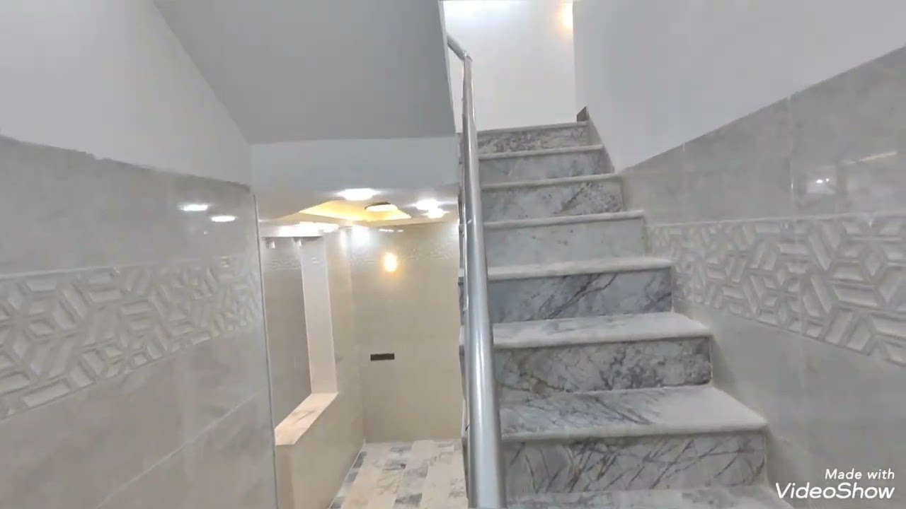 ب160 مليون في كربلاء بيت 100متر طابقين 4 غرف نوم بناء جديد07724902896