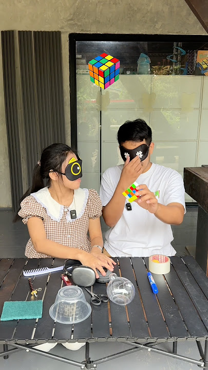 ปิดตา หยิบสิ่งของ