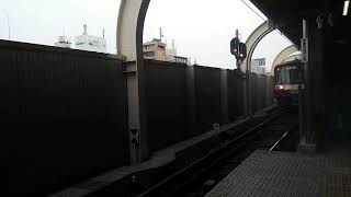 【ありがとう2000形HM】京急2000形(2011F・リバイバルカラー) 京急蒲田駅到着