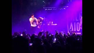 Alex Aiono perform dance with Jade Chynoweth \\