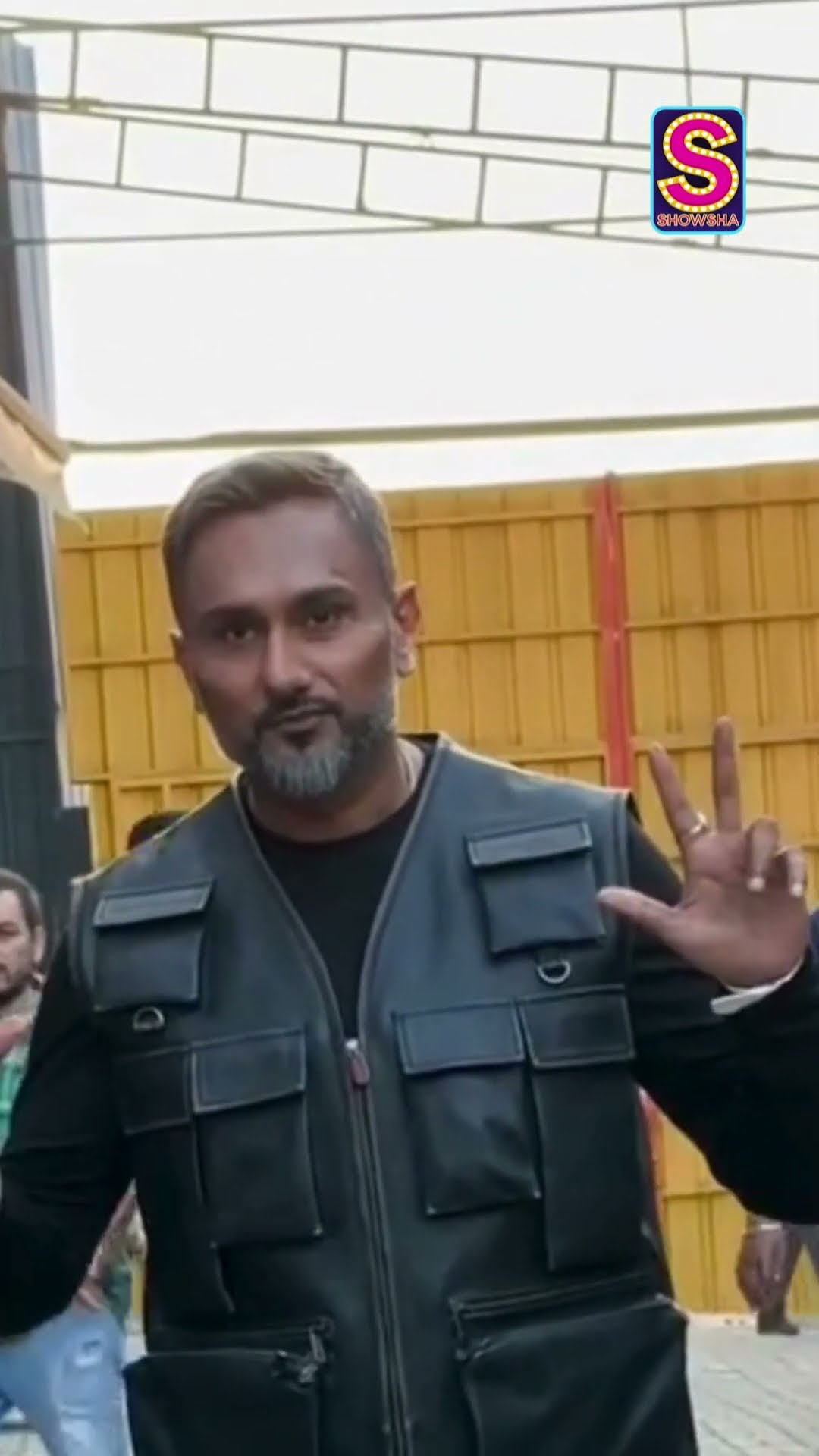 The Swag Star Honey Singh Spotted In His Old Charm! |  Yo Yo Honey Singh | News18 | N18S