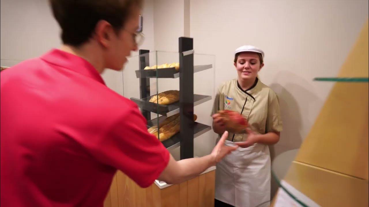 Lycée Saint Joseph L'AMANDIER : Vente de pains et viennoiseries - YouTube