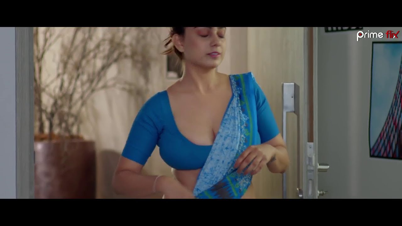 Hot indian maid boobs