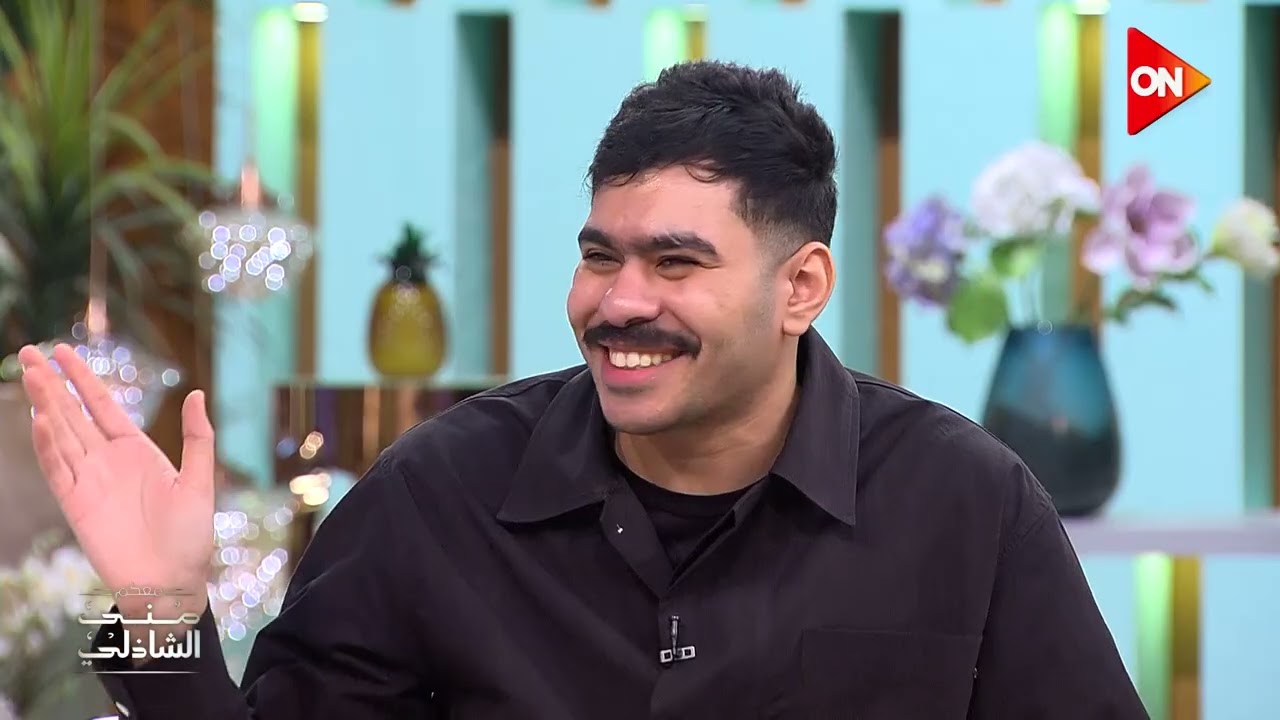 احمد رمزي راح فرح حد مايعرفوش وعمل فيديو مع العريس