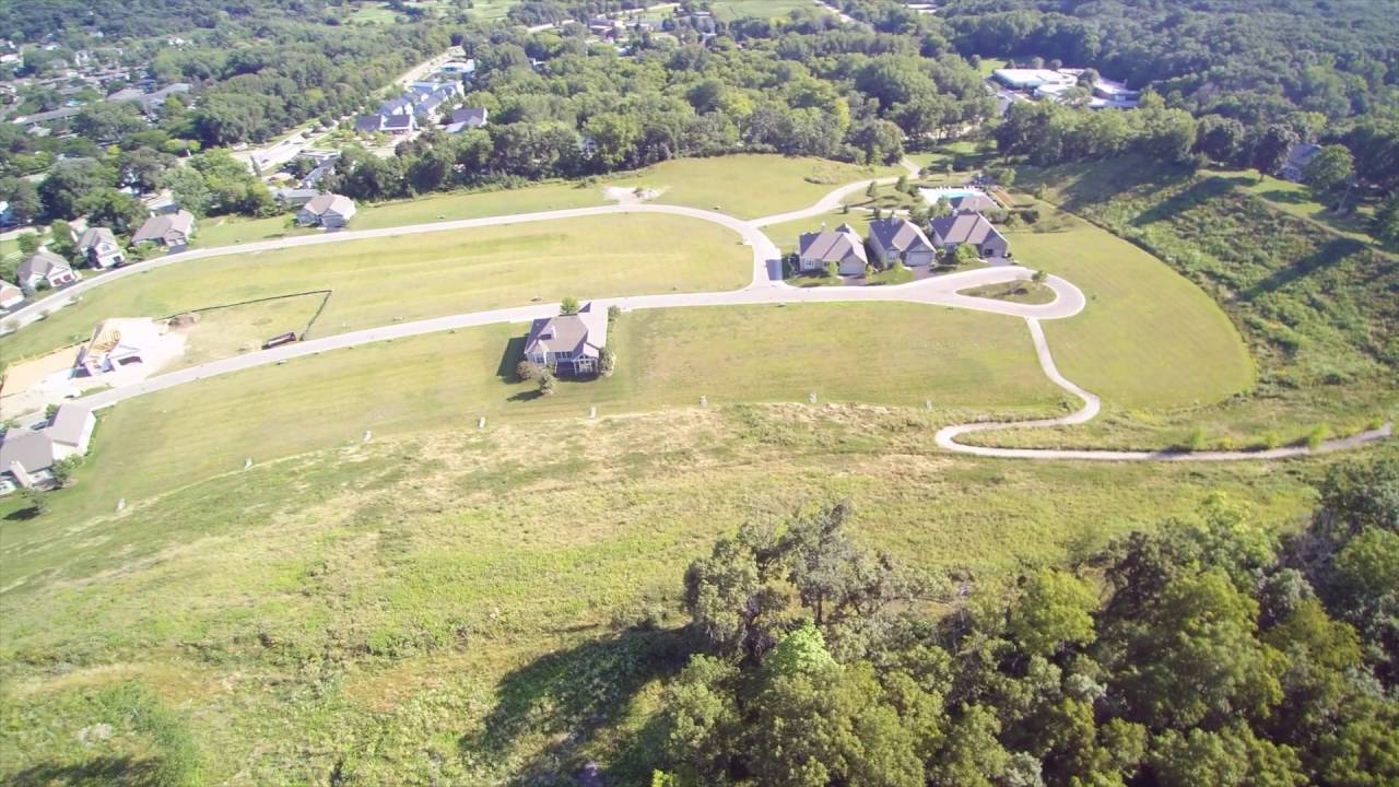 Lt2 Deer Valley  Fontana WI 53125