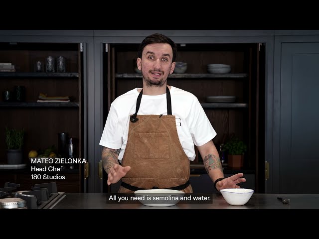 How to Make eggless Pasta dough - masterclass with @mateo.zielonka #vegan #pasta #homemade class=