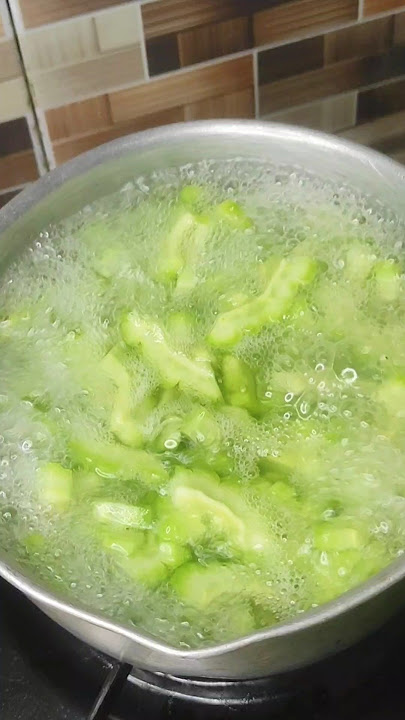 Tips menghilangkan rasa pahit pada pare #short #resep #tips #sayurpare
