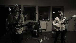 Vafan Som Helst - Genom Eld Oscar Linnros