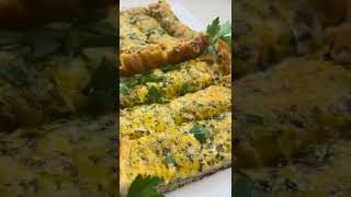 You Won't Believe How Cheesy This Garlic Bread Is