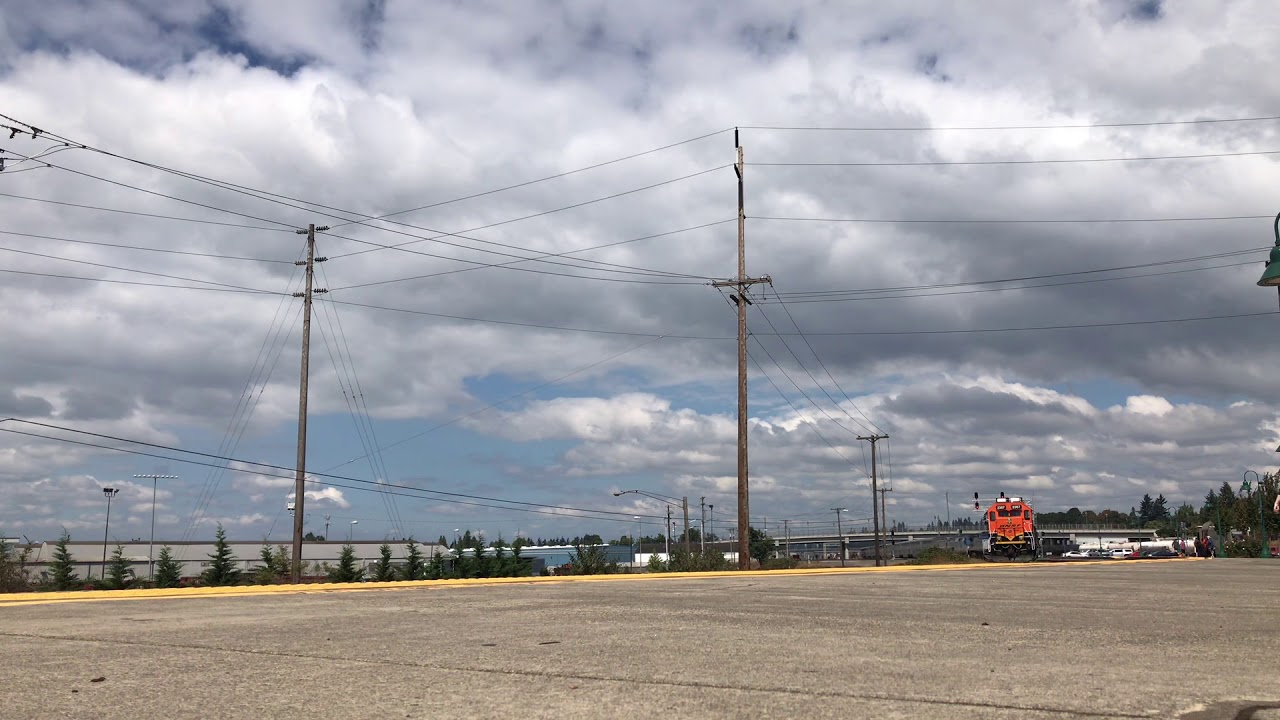 camera iphone 8 plus apk Southbound Amtrak Coast Starlight #11 arriving at Vancouver WA with P32-8 Leader!