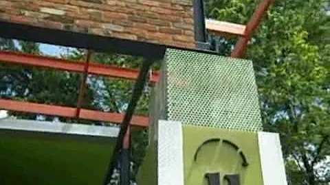 Quick Flip Video Capture of Urbane on Crooks North