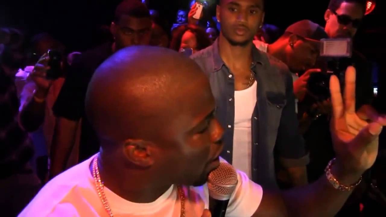 Kevin Hart Tries to out sing Trey Songz