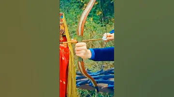کورلوش عثمان شاٹس بالا خاتون اور ملحون خاتون تیر کی نشانہ چیک کرے 