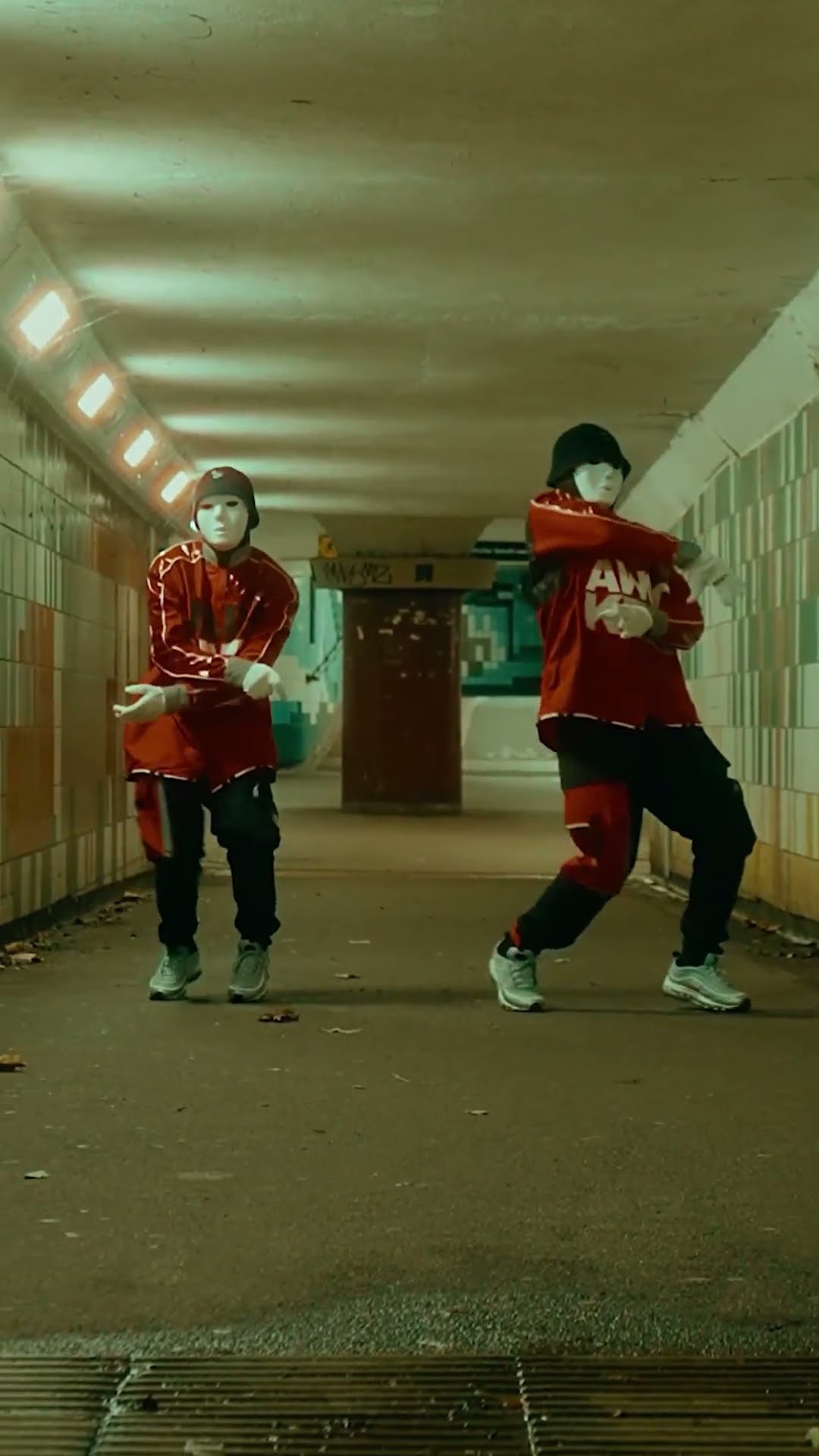 JABBAWOCKEEZ OFFICIAL - YouTube
