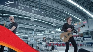 Chinaski - Kapradí (Live Ceny Anděl Coca-Cola 2019 - Letiště Václava Havla)