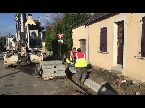 Vidéo: Décoration De Rue Avec Dalles Et Bordures