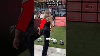 Wird sie das Messi Trikot gewinnen? 😱⚽️ #shorts