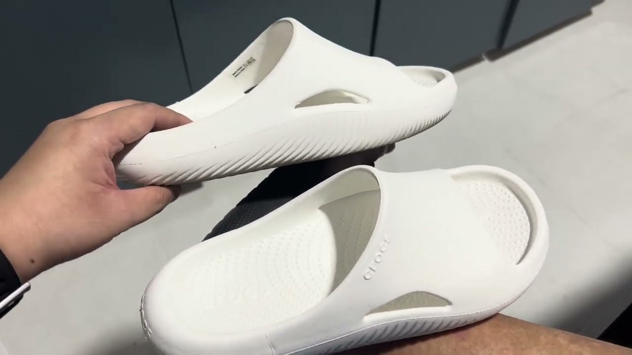 HONEST review of the Crocs Unisex Mellow Recovery Slides