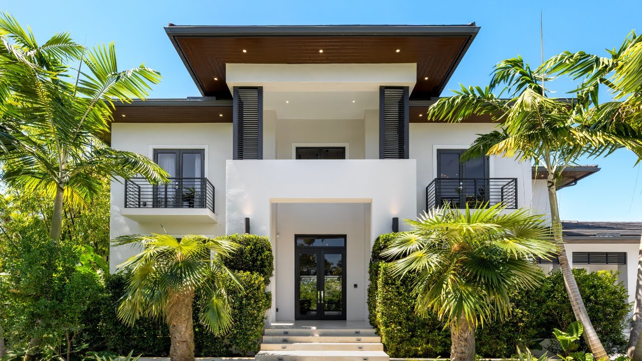 9360 Balada St, Coral Gables, FL 33156