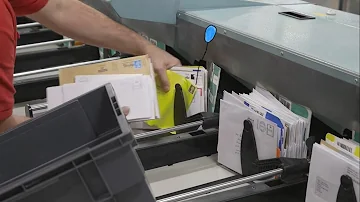 Does USPS make copies?