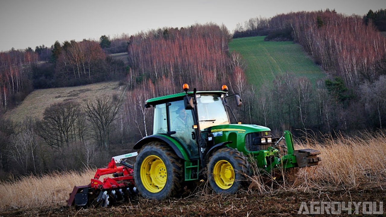 Talerzowanie na górach  John Deere 5080M & Grano System shark 3 Świętokrzyskie