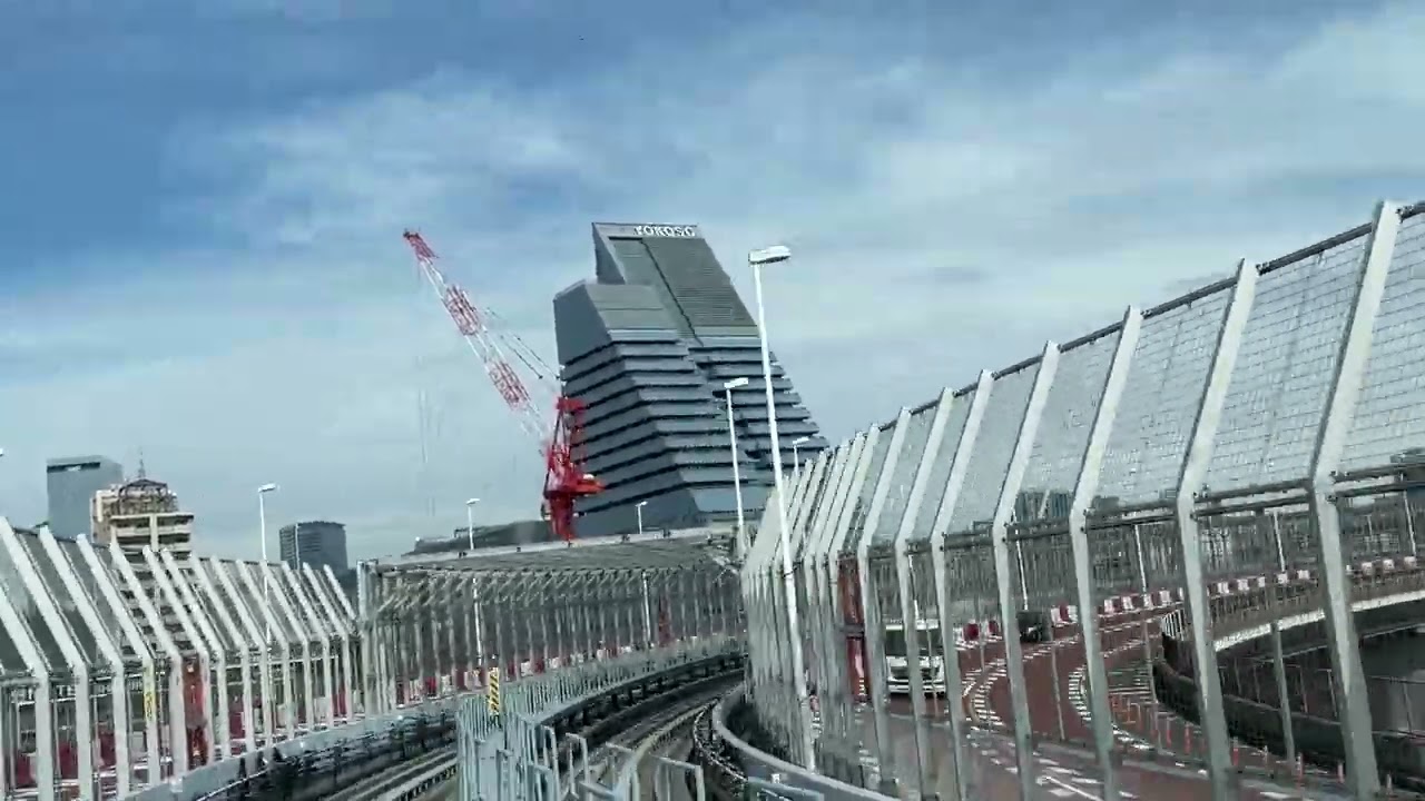 Beautiful Tokyo View from Yurikamome Line Train Window 🚝✨ | Scenic Ride in Japan