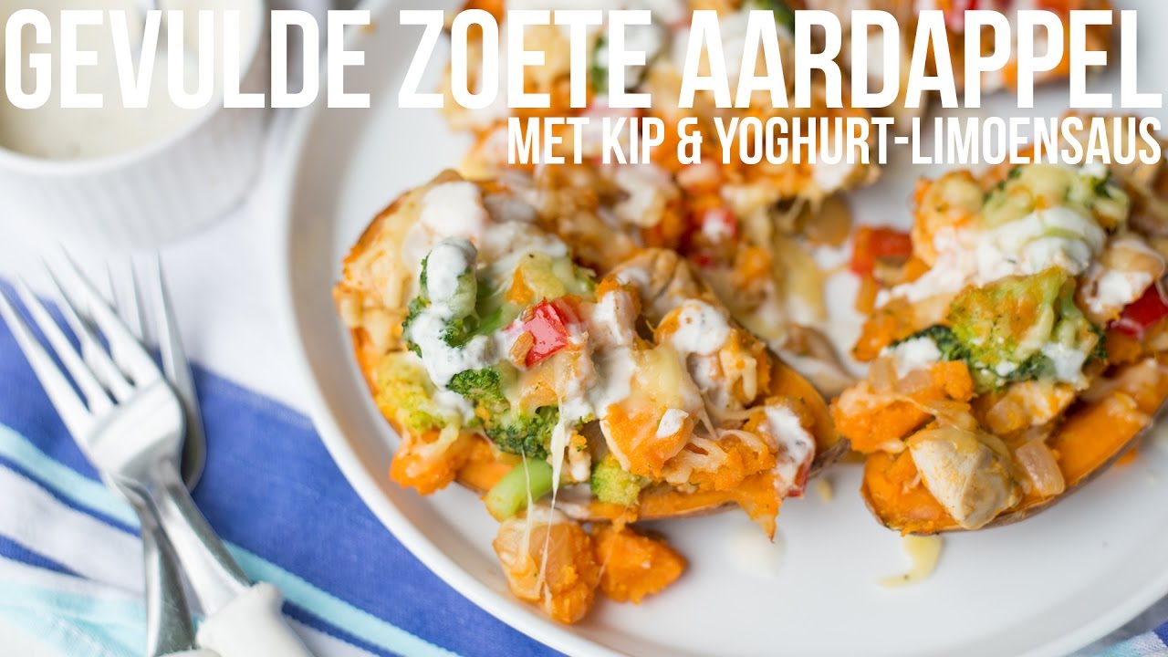 RECEPT: Gevulde zoete aardappel met kip en yoghurt-limoensaus | OhMyFoodness