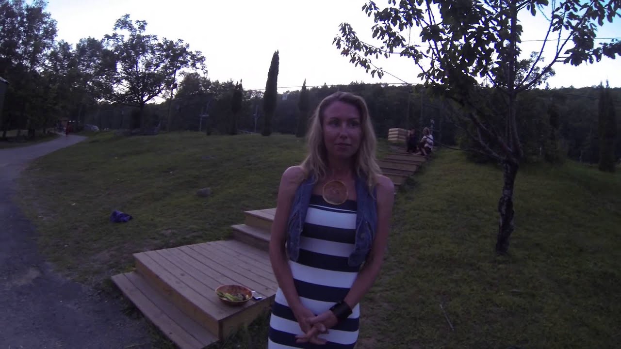 Interview w/ Freelee the banana girl at the WFF 2013 YouTube