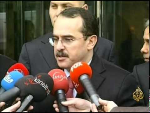 تبادل الإتهامات بين الحكومة التركية والقضاء