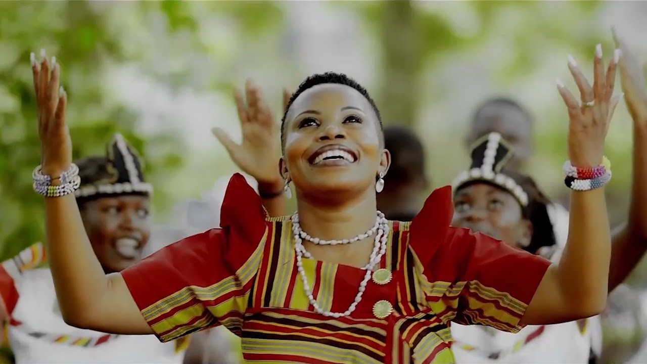 Lady Titie   Ntendereza Mukama Official Video New Ugandan Gospel music 2023