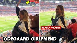 Odegaard's girlfriend DANCES Along to Arsenal fans' 'Waka Waka' Chant for Kai Havertz Resimi