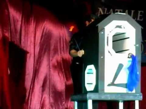 Francesco Giuffrida Magic Show - Great Illusion (a...