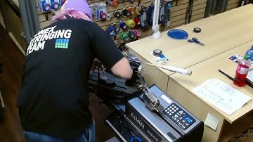 Time Lapse: How to String a Yonex Nanoray 9 Badminton Racquet (Desai)