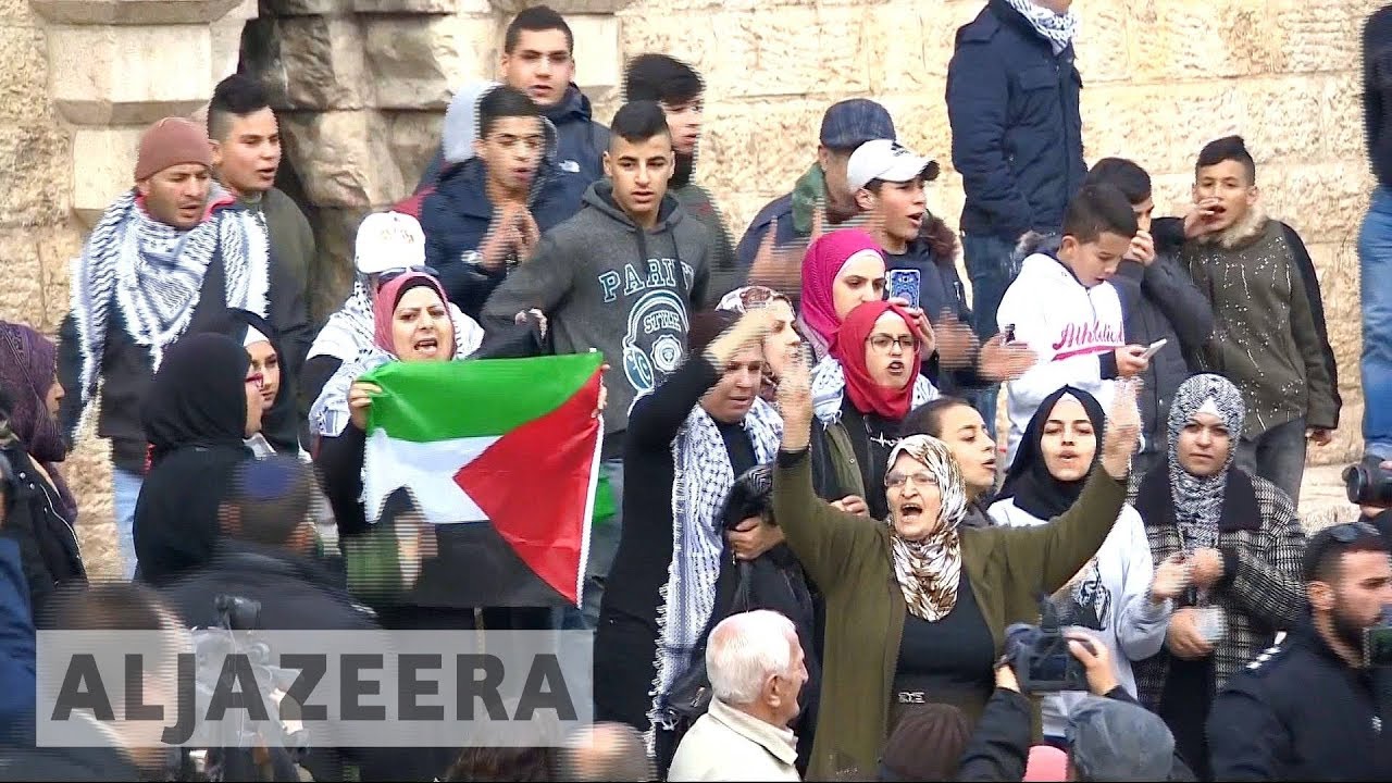 احتجاجات في أنحاء فلسطين ضد خطوة الولايات المتحدة للقدس