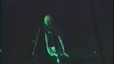 Blink 182 - Live The Mark, Tom and Travis Show 2000 - 03- Aliens Exist