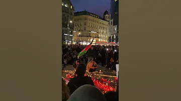 جانم فدایت ای وطن به دست کی افتاده 